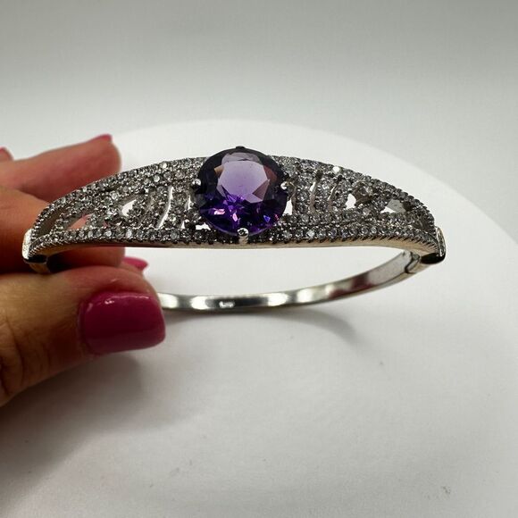 NWOT 4.91 genuine amethyst and cz clamper bracelet in sterling silver! - Picture 2 of 8